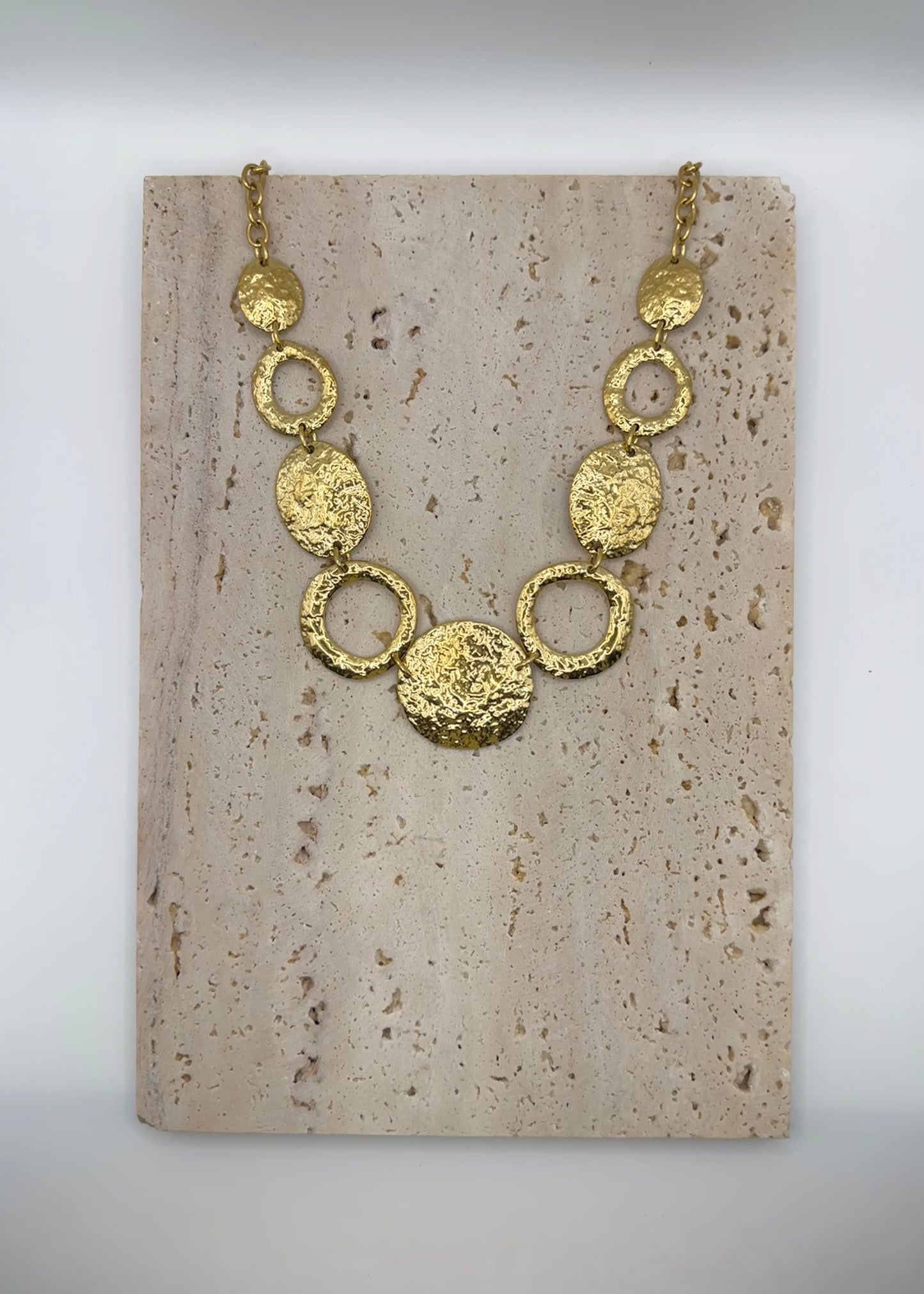 Lumi Statement Necklace Gold