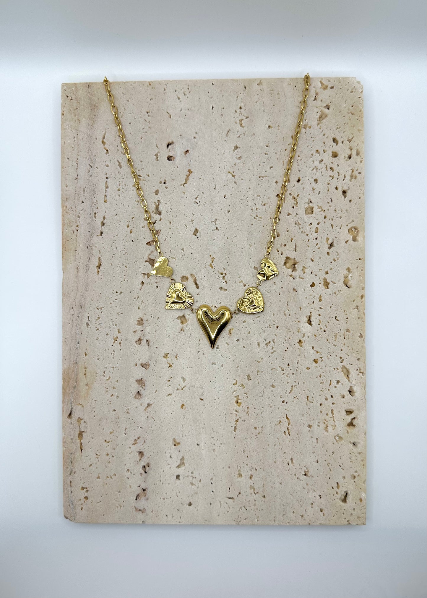 Gigi Hearts Necklace Gold