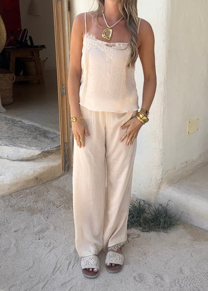 Olivia Set With Lace Details