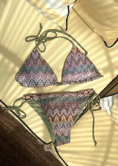 Mae Bikini